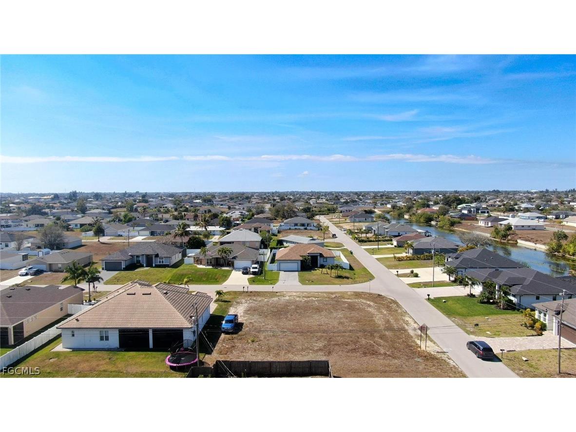 1117 NE 7th Place Cape Coral FL 33909 2026009533 image4