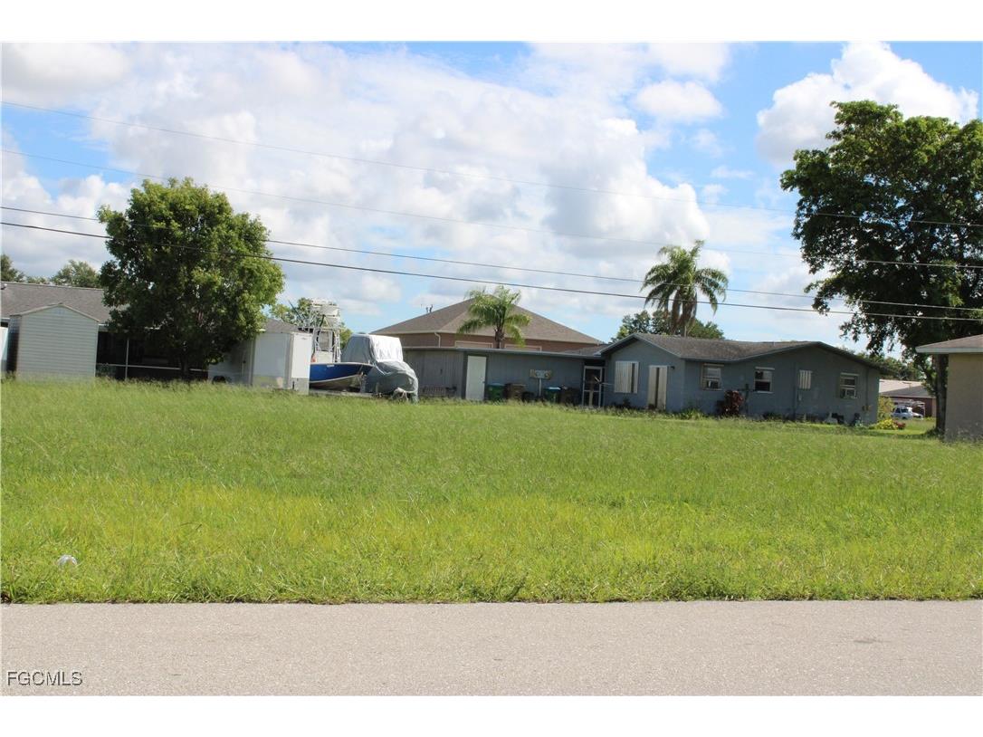 1117 NE 8th Terrace Cape Coral FL 33909 2025022720 image2