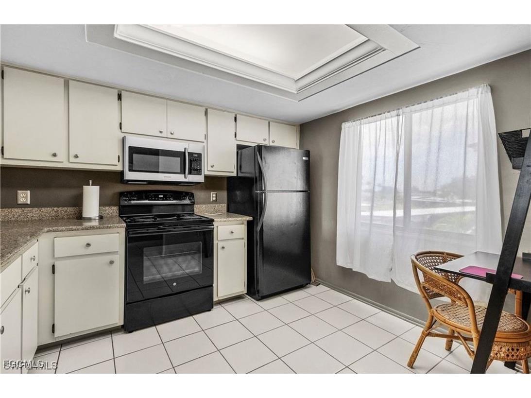 11170 Caravel Circle #210 Fort Myers FL 33908 2025015191 image2