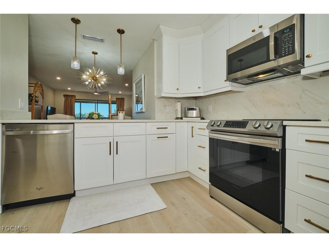 11170 Caravel Circle #309 Fort Myers FL 33908 2026008455 image1