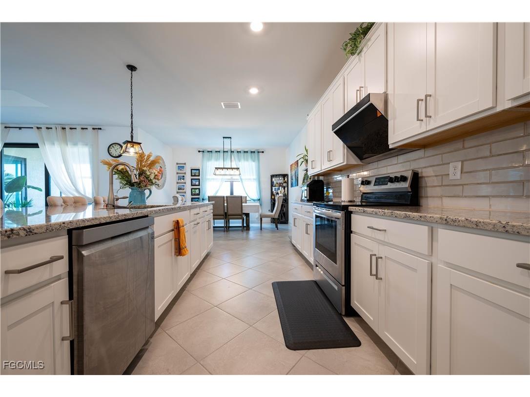 11171 Canopy Loop Fort Myers FL 33913 2025023753 image14