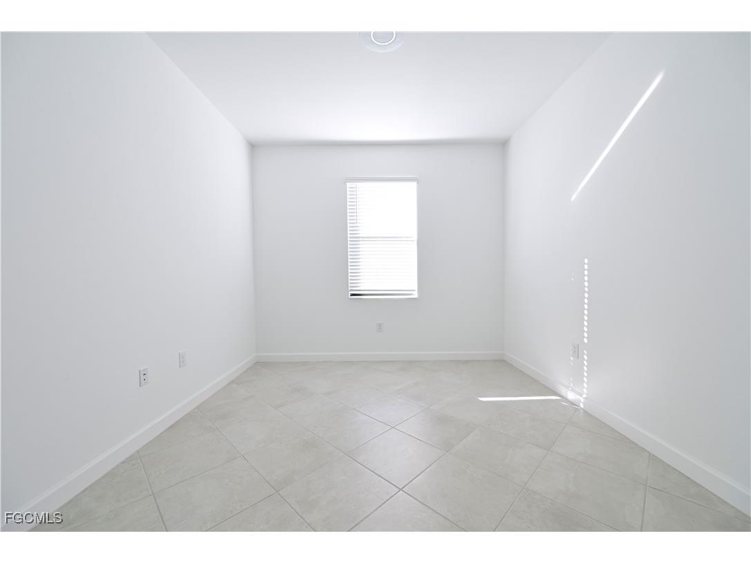 11171 Canopy Loop Fort Myers FL 33913 2025023753 image4