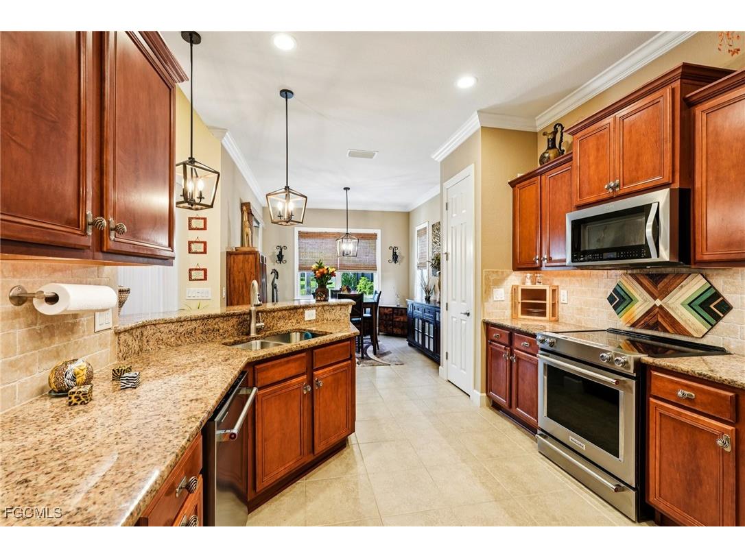 11179 Laughton Circle Fort Myers FL 33913 2025022636 image9