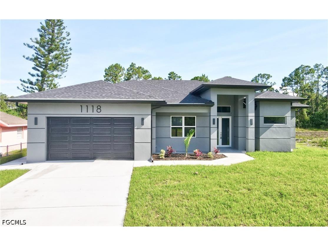 1118 Bari Street E Lehigh Acres FL 33974 2026024356 image2