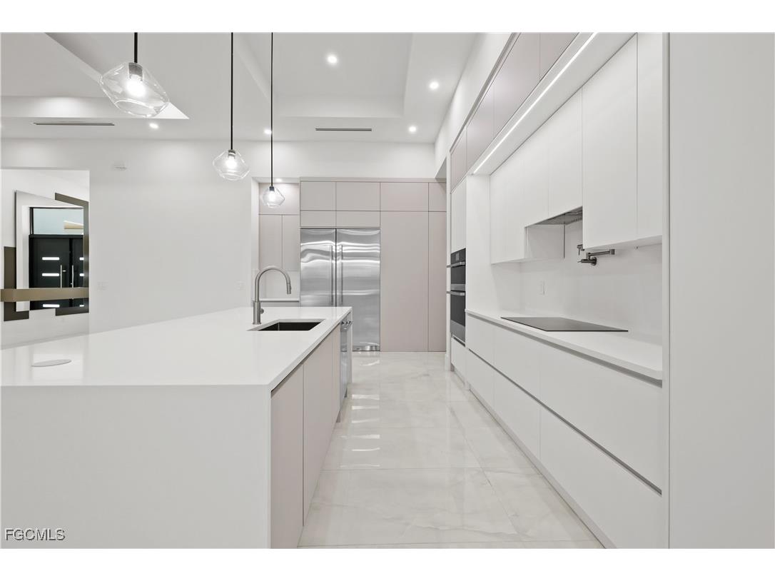 1118 Del Prado Boulevard N Cape Coral FL 33909 2025019447 image10