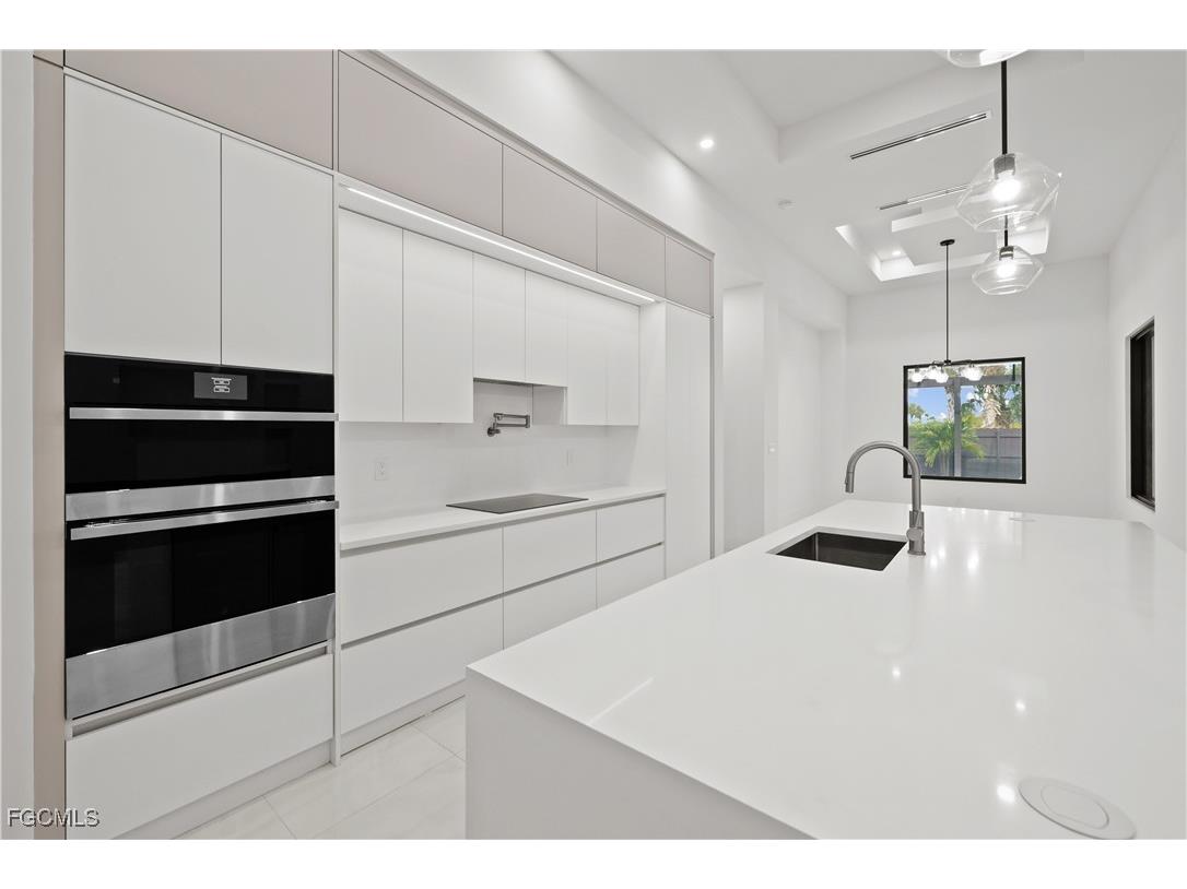 1118 Del Prado Boulevard N Cape Coral FL 33909 2025019447 image13