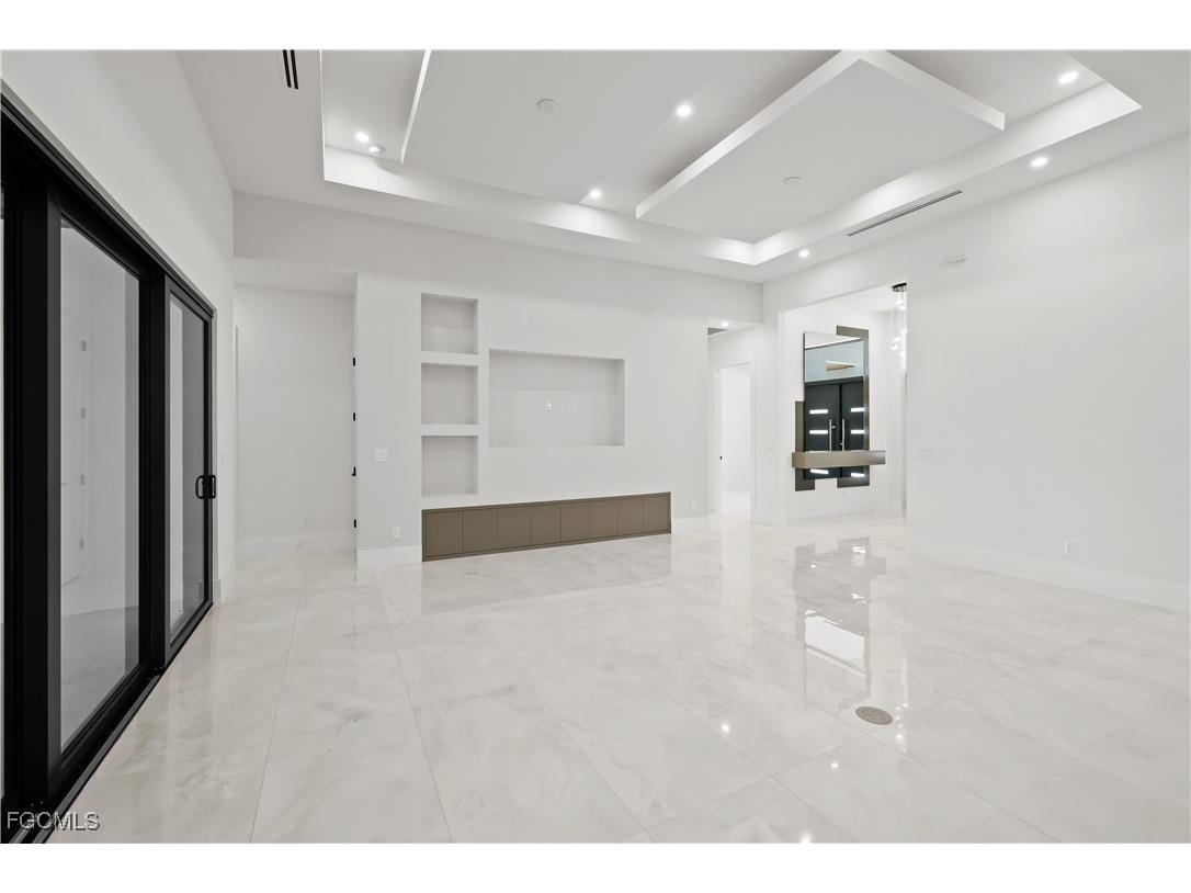 1118 Del Prado Boulevard N Cape Coral FL 33909 2025019447 image16