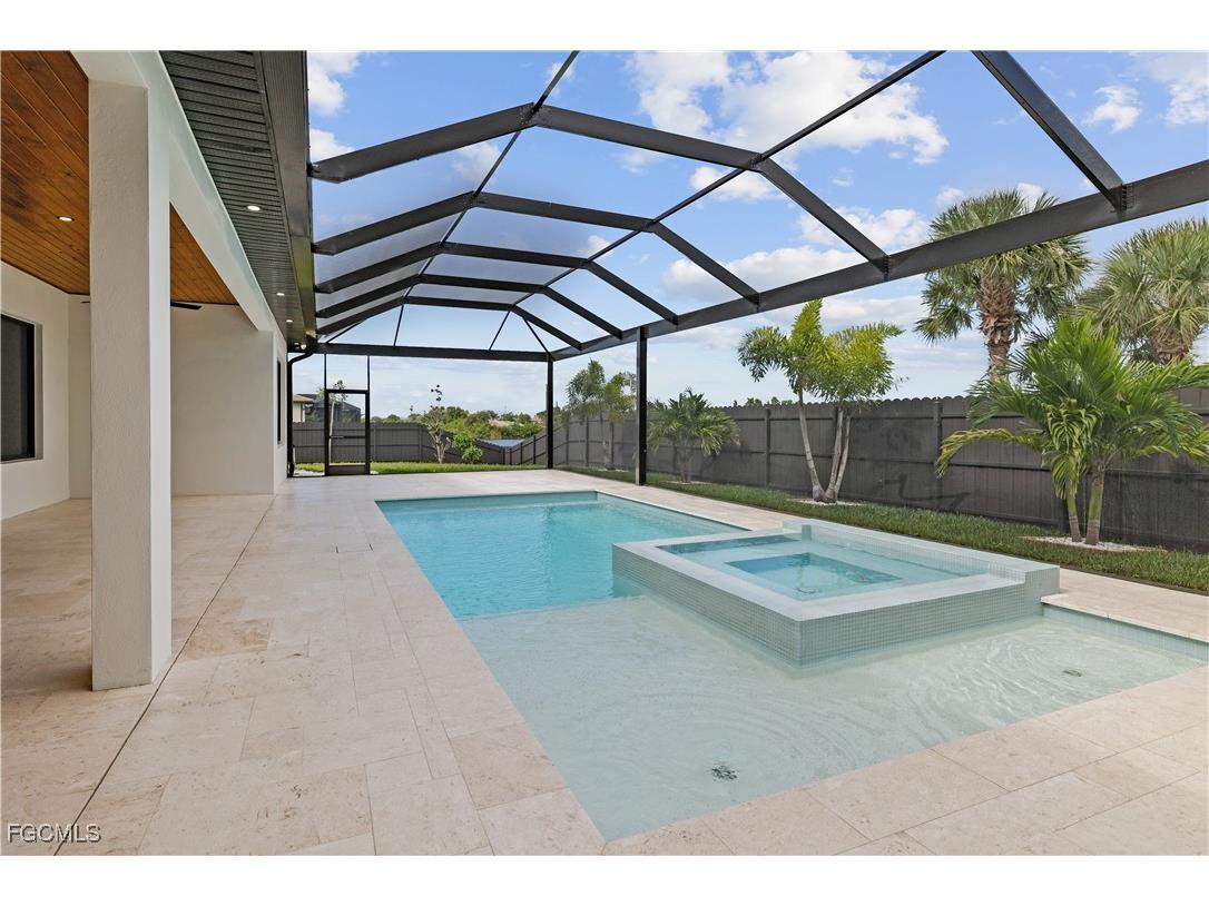 1118 Del Prado Boulevard N Cape Coral FL 33909 2025019447 image19