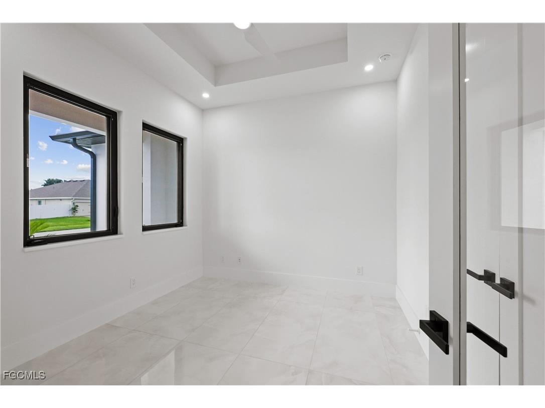 1118 Del Prado Boulevard N Cape Coral FL 33909 2025019447 image24