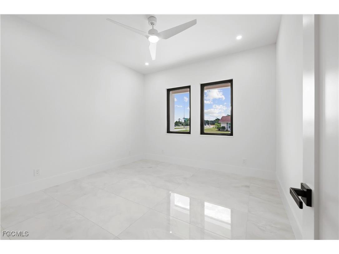 1118 Del Prado Boulevard N Cape Coral FL 33909 2025019447 image26