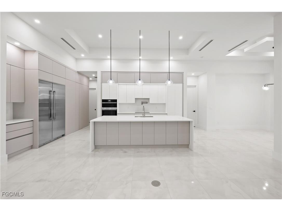 1118 Del Prado Boulevard N Cape Coral FL 33909 2025019447 image8