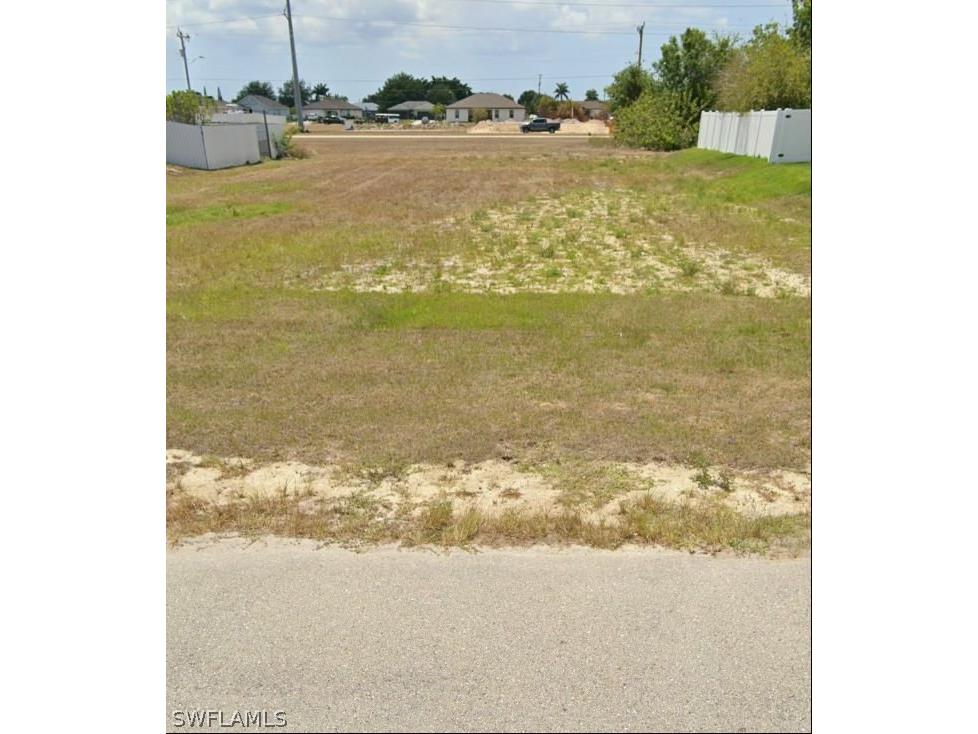 1118 NE Juanita Place Cape Coral FL 33909 224051047 image1