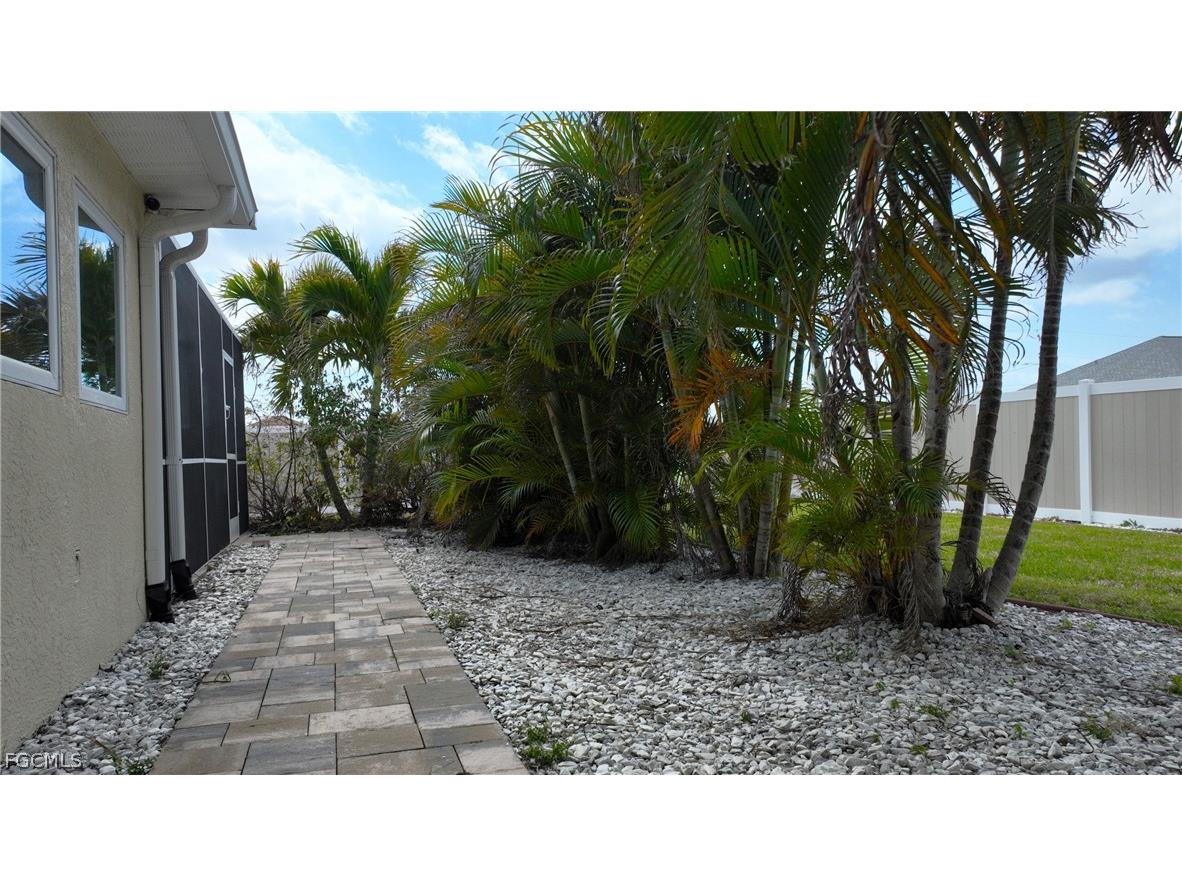 1118 NW 17th Street Cape Coral FL 33993 2026010435 image36