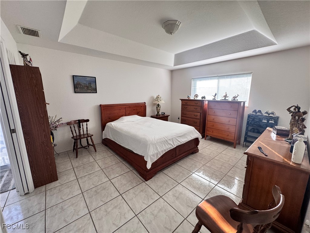 1118 SE 5th Place Cape Coral FL 33990 2025022227 image5