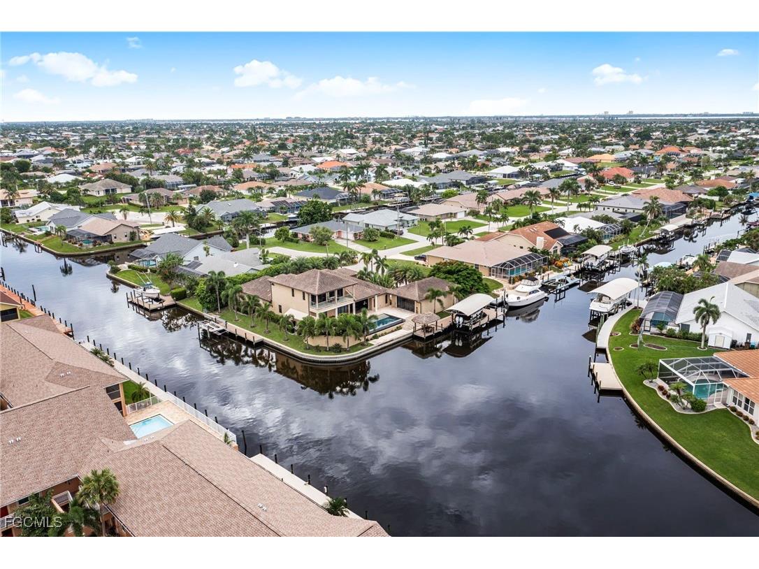 1118 SW 48th Terrace #203 Cape Coral FL 33914 2025007967 image1