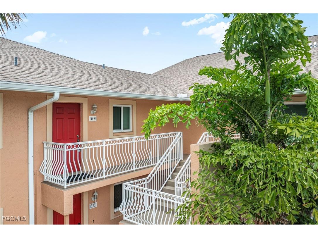 1118 SW 48th Terrace #203 Cape Coral FL 33914 2025007967 image3