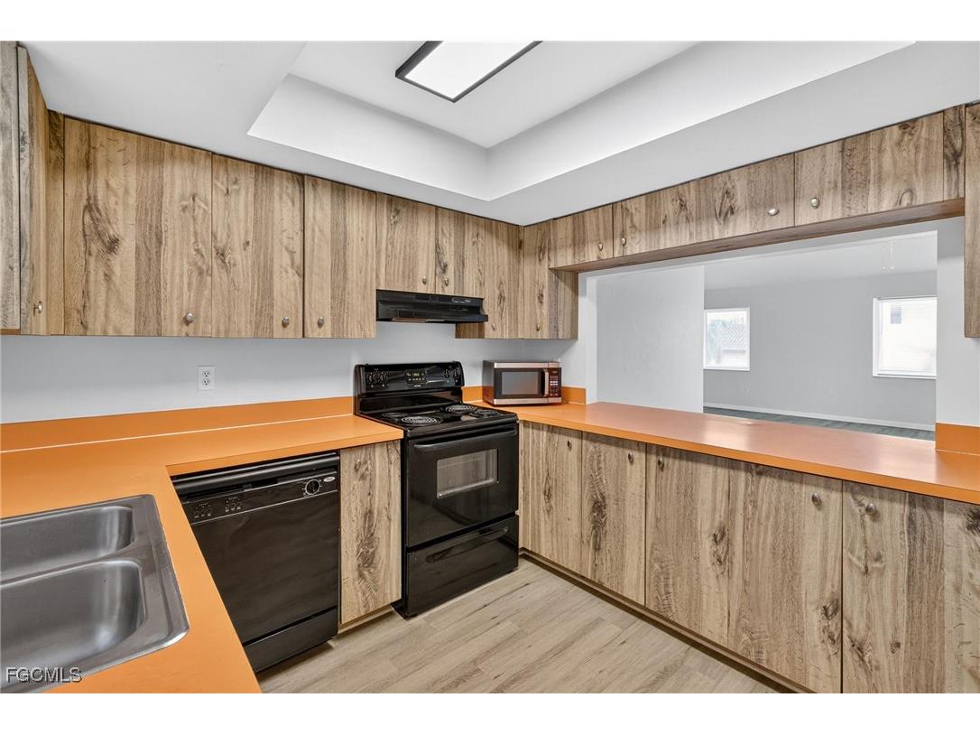 1118 SW 48th Terrace #203 Cape Coral FL 33914 2025007967 image5