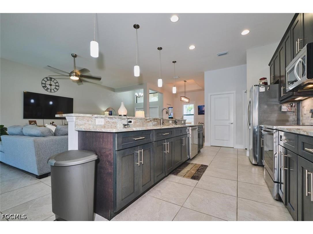1119 NE 2nd Terrace Cape Coral FL 33909 2026022931 image16