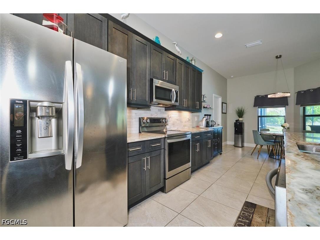 1119 NE 2nd Terrace Cape Coral FL 33909 2026022931 image18