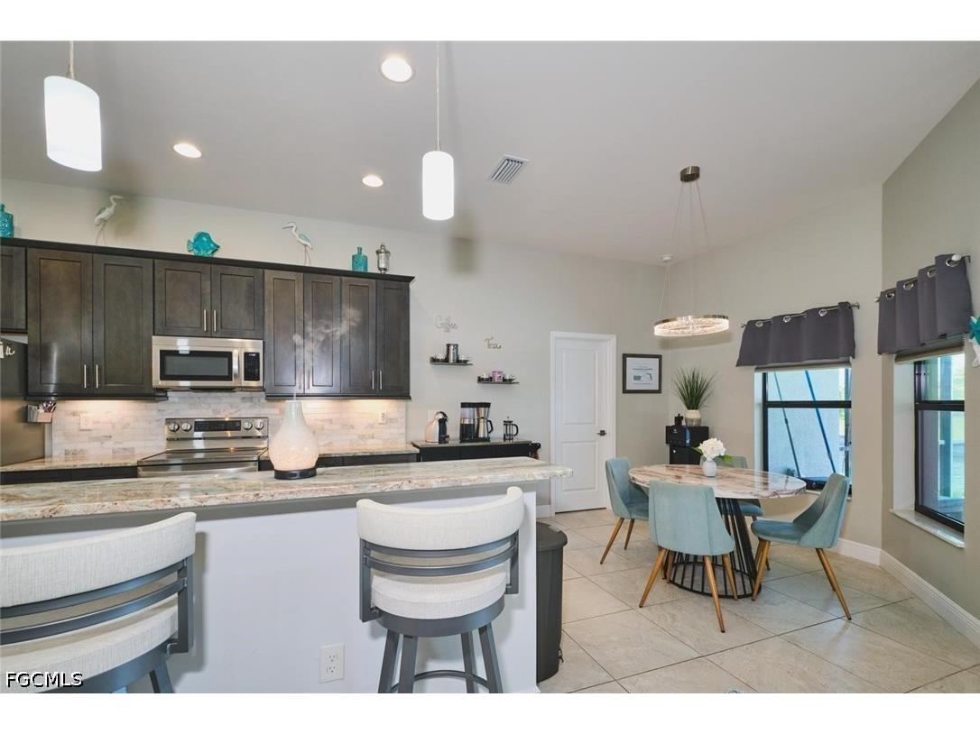 1119 NE 2nd Terrace Cape Coral FL 33909 2026022931 image23