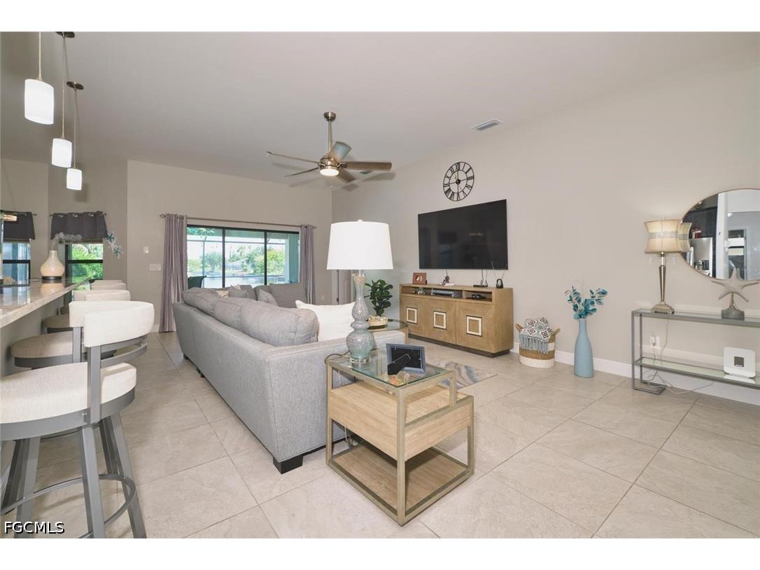 1119 NE 2nd Terrace Cape Coral FL 33909 2026022931 image6