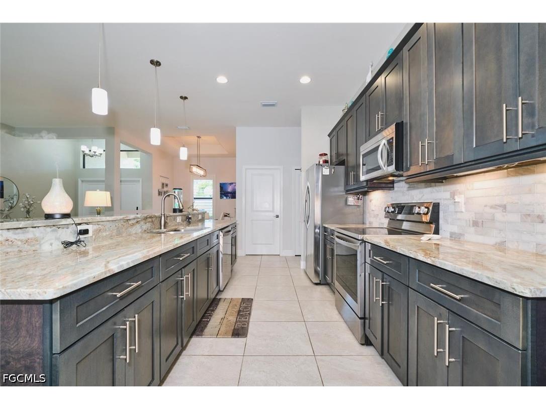 1119 NE 2nd Terrace Cape Coral FL 33909 2026022931 image7