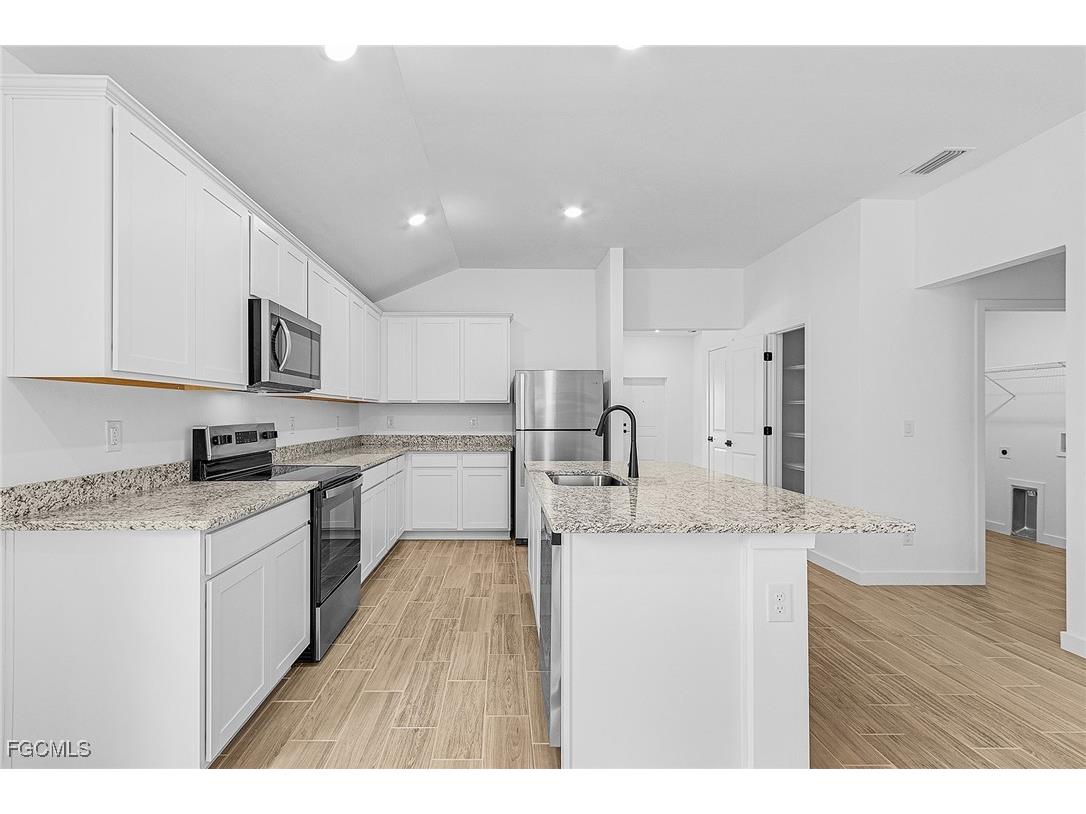 1119 NW 2nd Avenue Cape Coral FL 33993 2025014489 image3