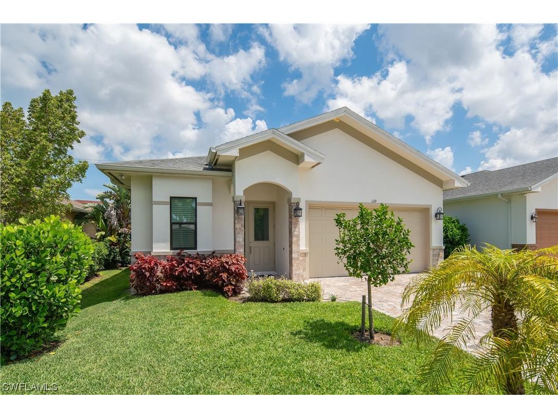 1119 Ridge Street Naples FL 34103 223063096 image1