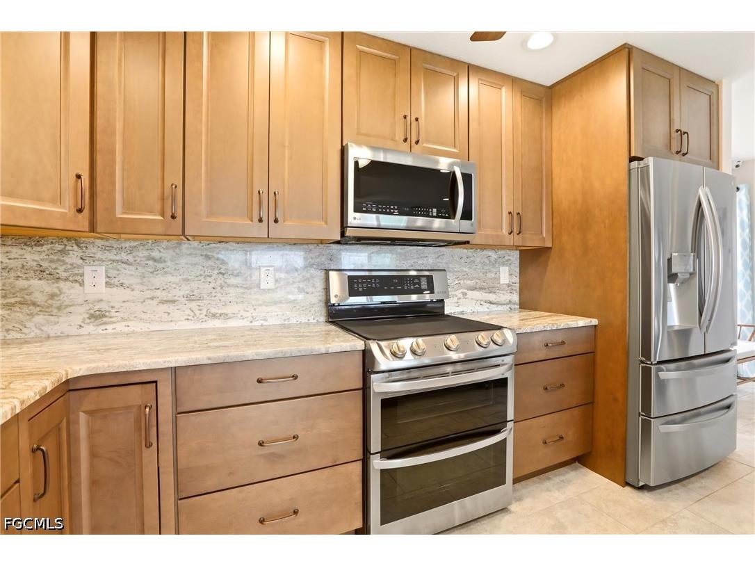 1119 SE 28th Terrace Cape Coral FL 33904 2026016411 image17