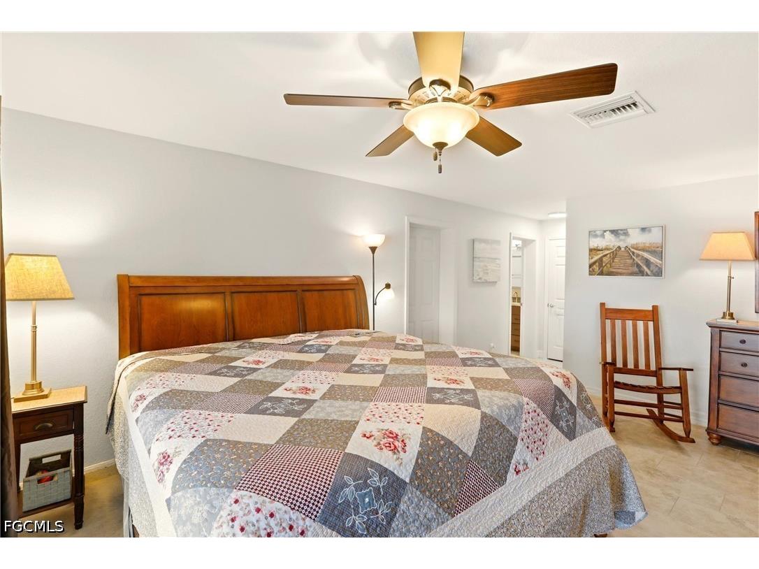 1119 SE 28th Terrace Cape Coral FL 33904 2026016411 image22