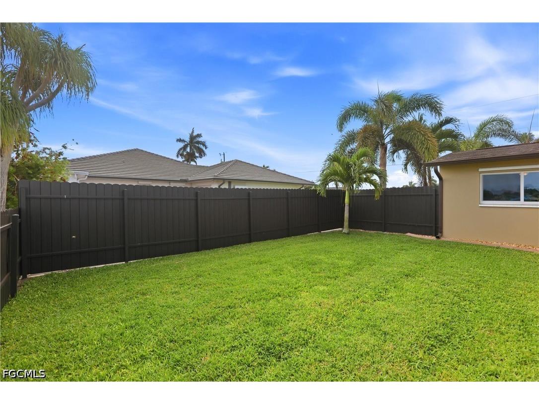 1119 SE 28th Terrace Cape Coral FL 33904 2026016411 image44