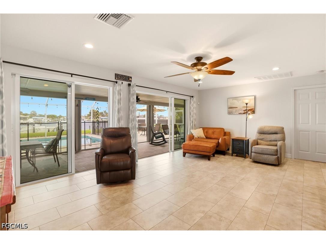 1119 SE 28th Terrace Cape Coral FL 33904 2026016411 image9