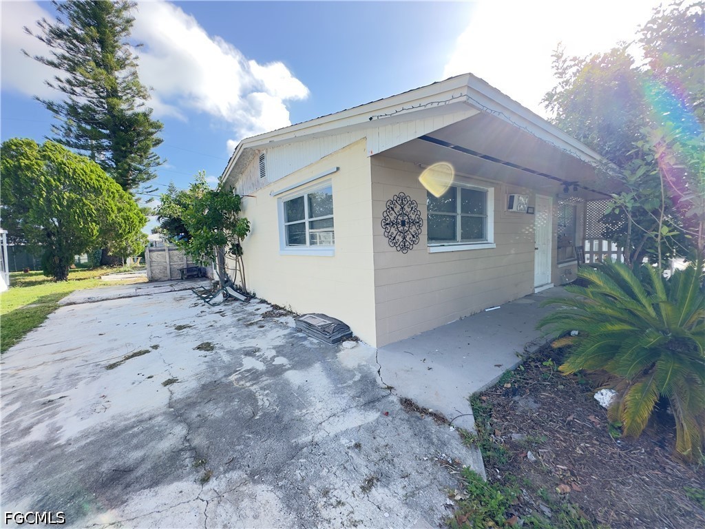 1119 Vineyard Place Lehigh Acres FL 33936 2026023510 image3