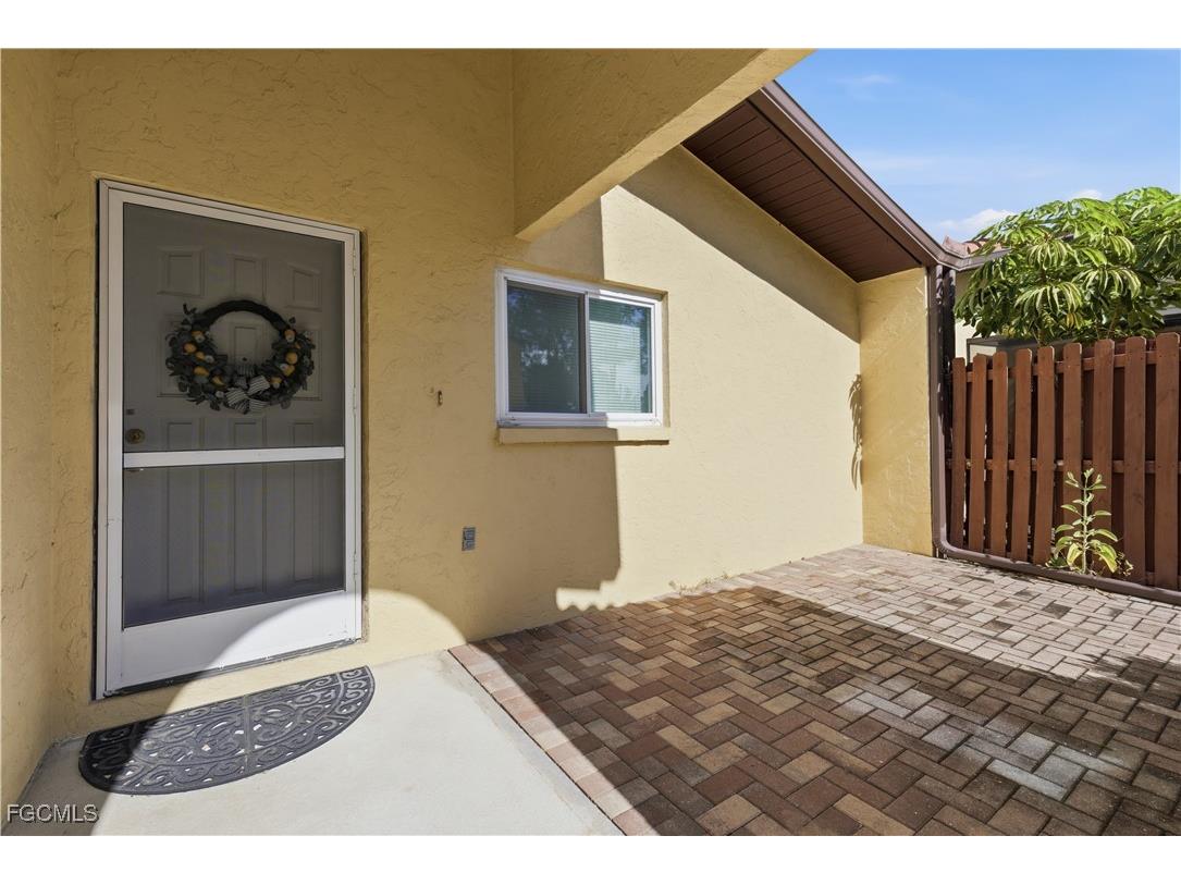 11194 La Coruna Lane Bonita Springs FL 34135 2025017761 image3