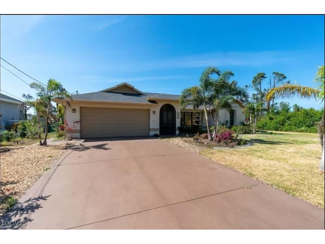 11195 Seabreeze Avenue Port Charlotte FL 33981 2025012891 image2