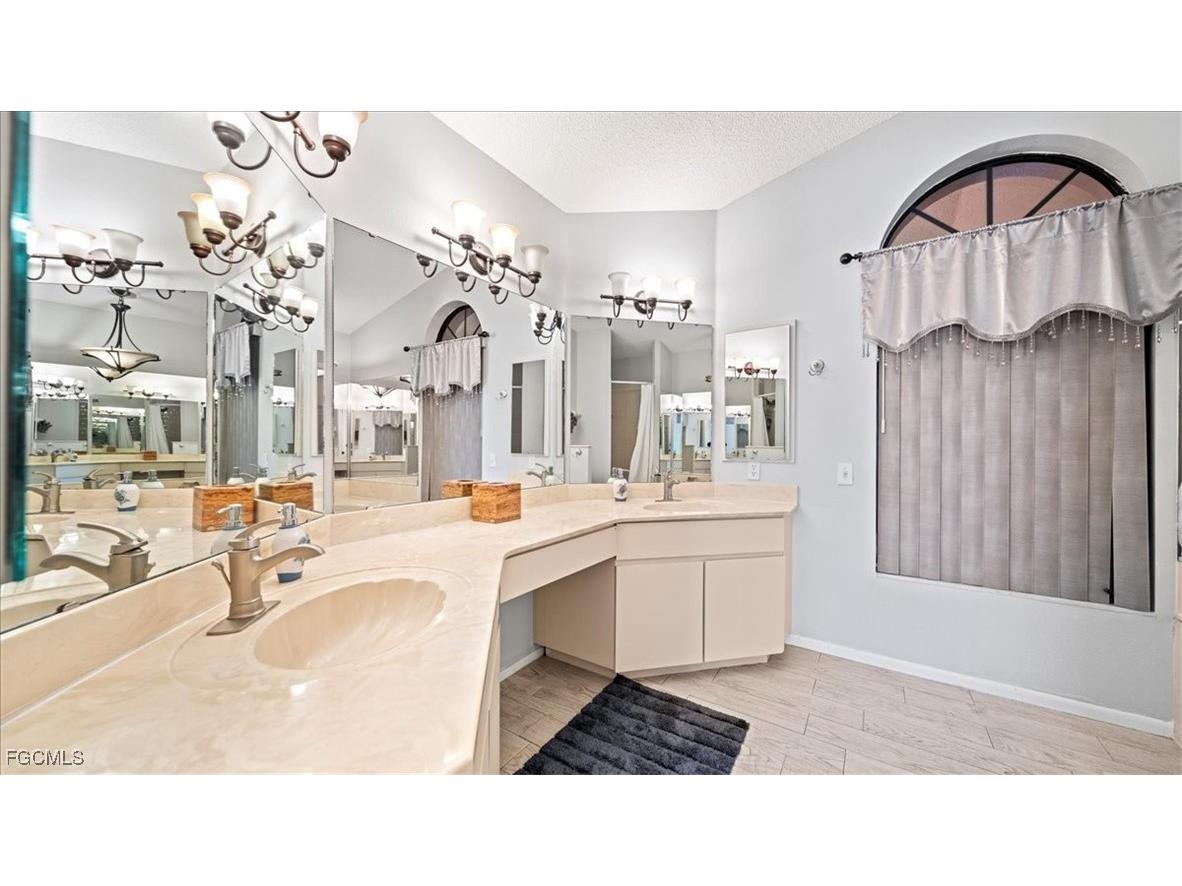 11195 Seabreeze Avenue Port Charlotte FL 33981 2026001617 image19