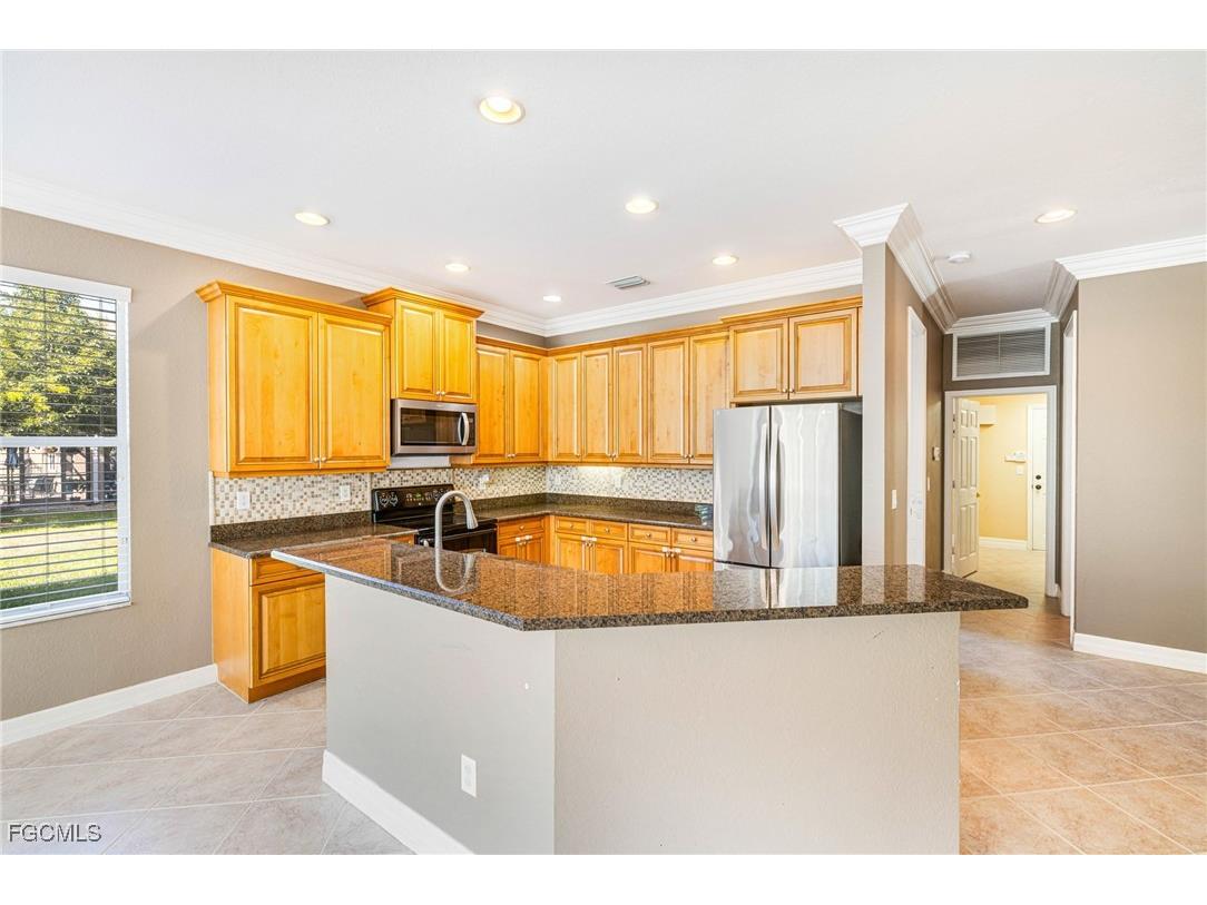 11196 Sand Pine Court Fort Myers FL 33913 2025020222 image10