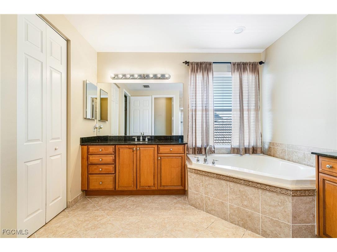 11196 Sand Pine Court Fort Myers FL 33913 2025020222 image17