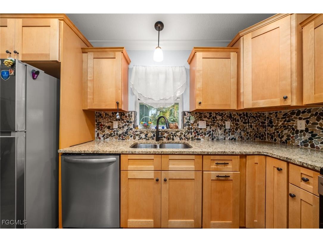 112 Bimini Street NE Lake Placid FL 33852 2025013837 image16