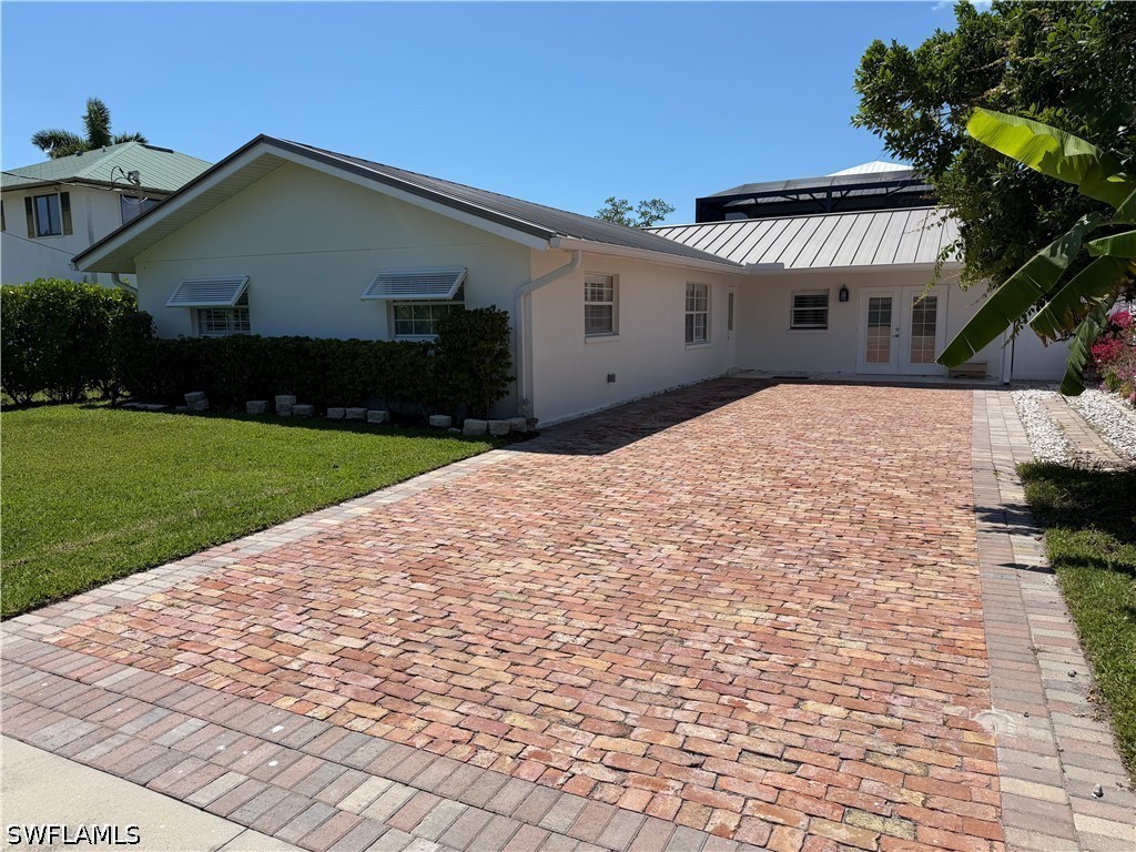112 Capri Boulevard Naples FL 34113 226014396 image2