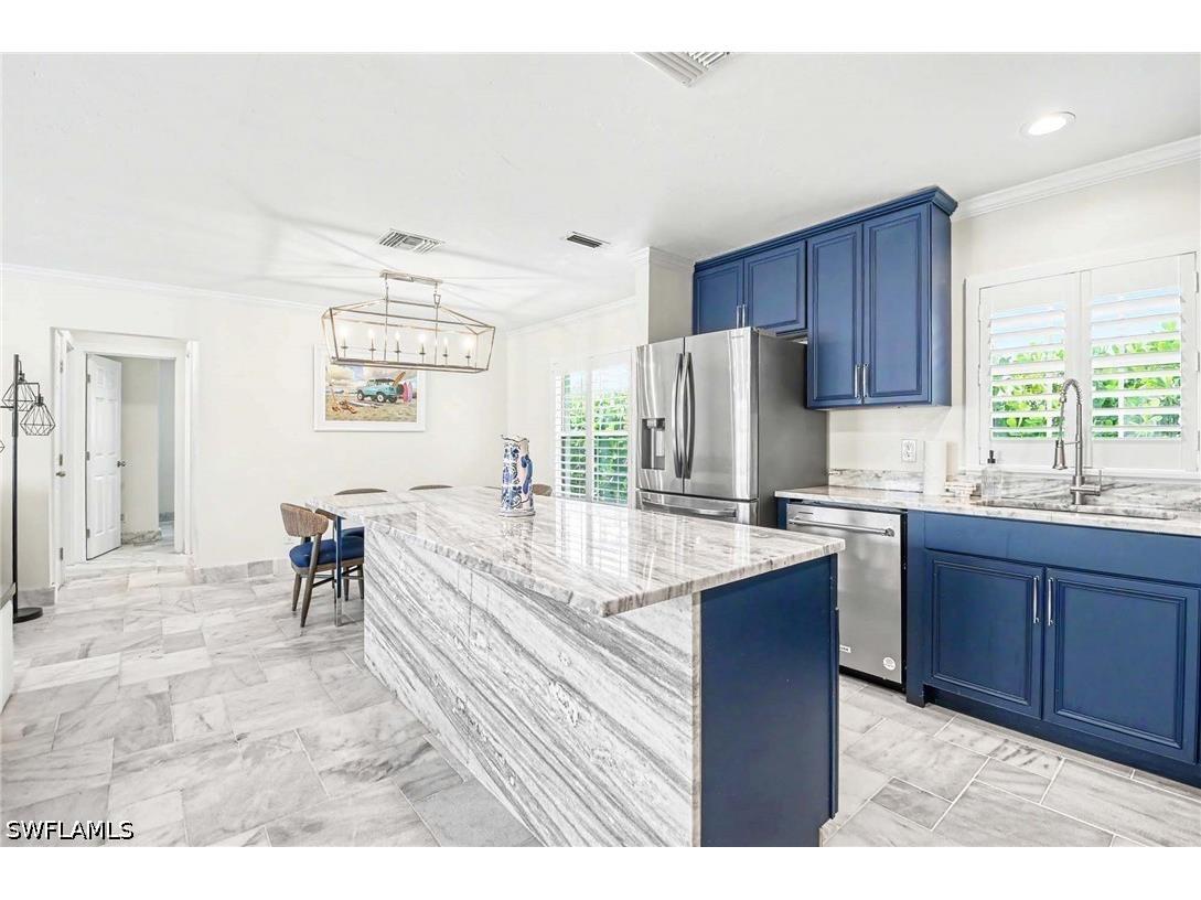 112 Capri Boulevard Naples FL 34113 226014396 image9
