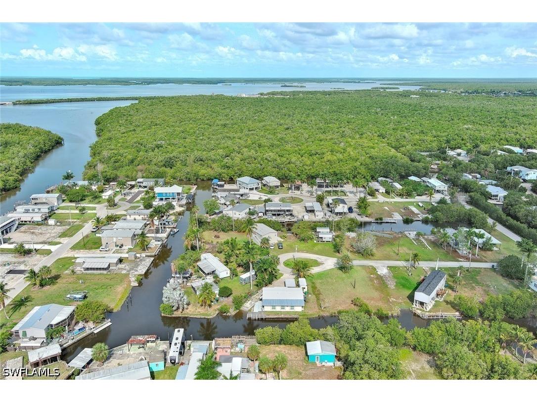 112 Cardinal Court Everglades City FL 34141 226019354 image25