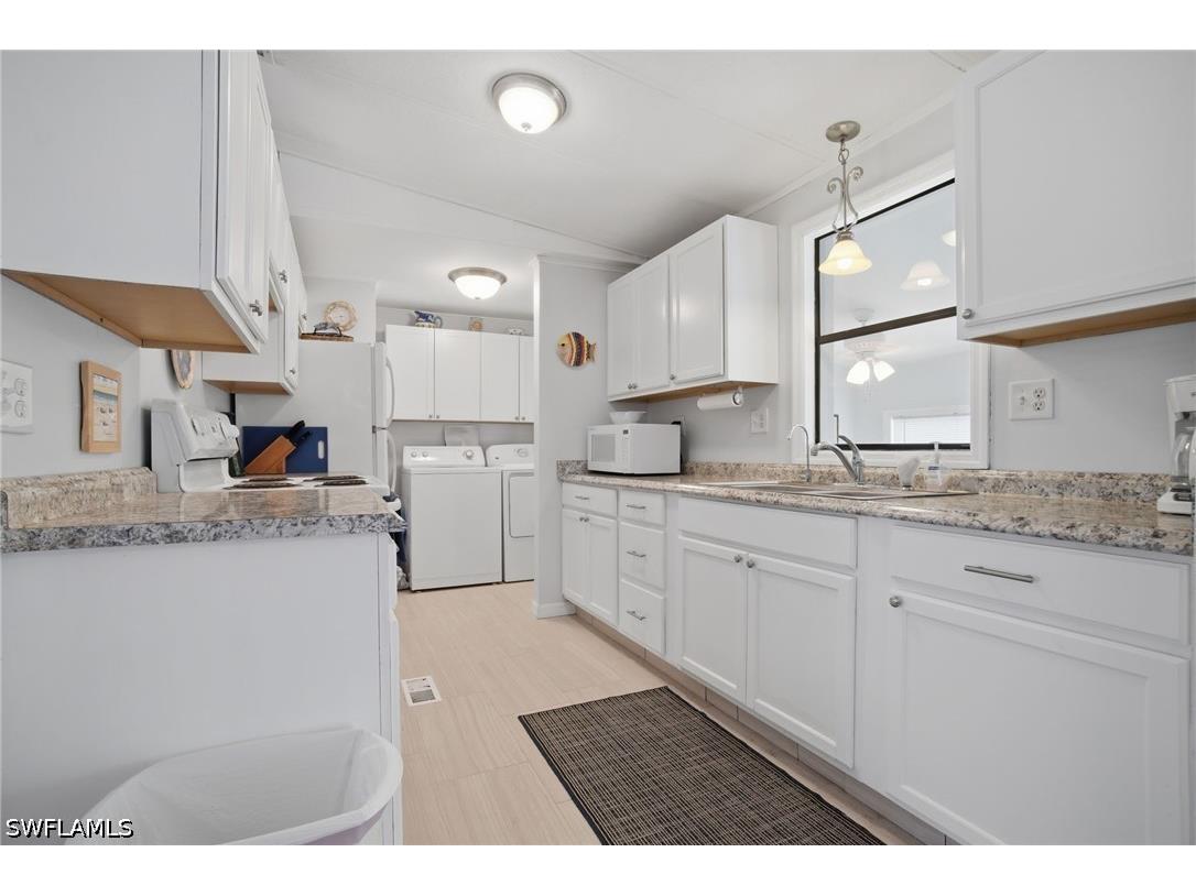 112 Cardinal Court Everglades City FL 34141 226019354 image9
