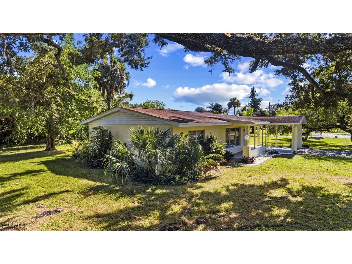 112 Clayton Avenue Lehigh Acres FL 33936 2025019992 image16