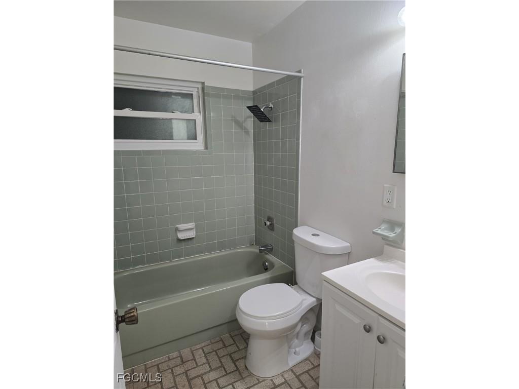 112 Kerr Circle Lehigh Acres FL 33936 2025023548 image10