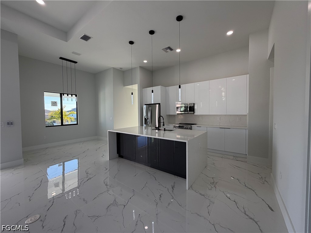 112 NE 6th Street Cape Coral FL 33909 2026015943 image5