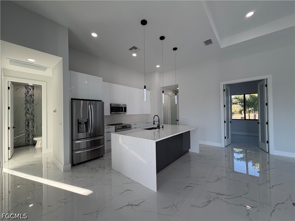 112 NE 6th Street Cape Coral FL 33909 2026015943 image7