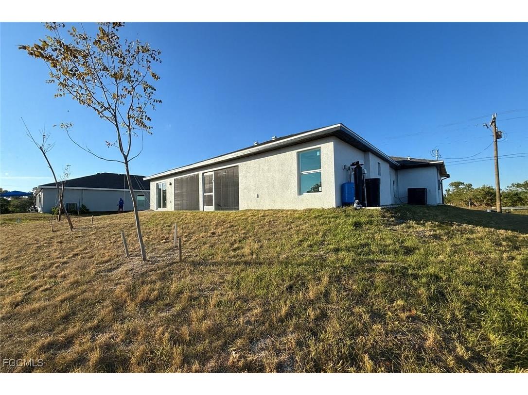 112 NW 23rd Avenue Cape Coral FL 33993 2025022387 image24