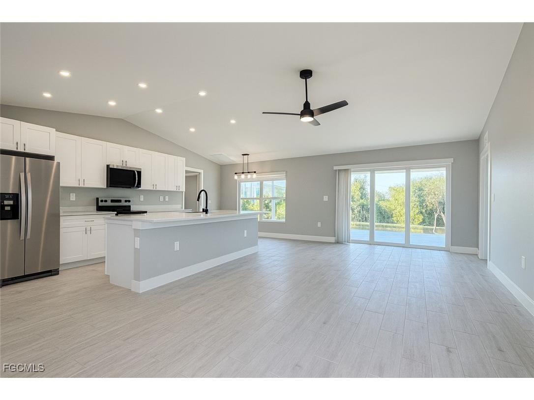 112 NW 23rd Avenue Cape Coral FL 33993 2025022387 image3