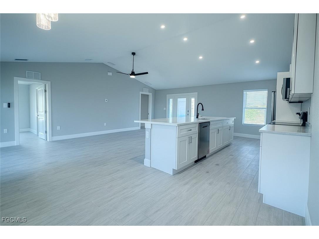 112 NW 23rd Avenue Cape Coral FL 33993 2025022387 image5